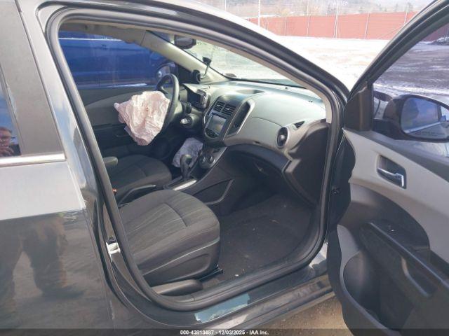 Chevrolet Sonic Lt Auto Image 7