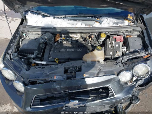 Chevrolet Sonic Lt Auto Image 8