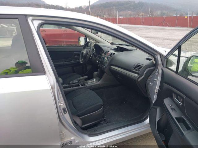 Subaru Impreza 2.0i Premium Image 2