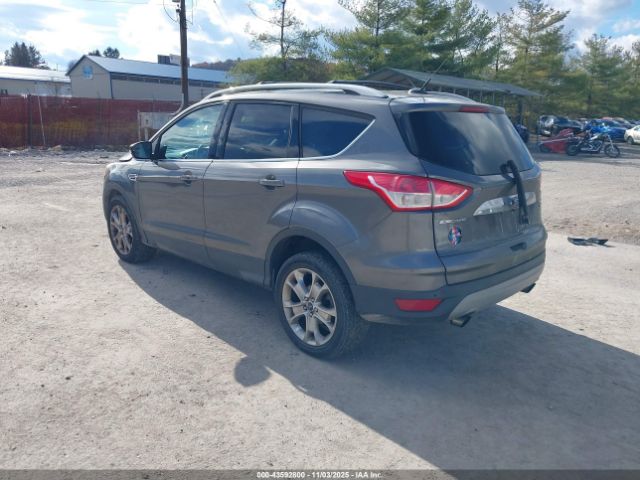 Ford Escape Titanium Image 14