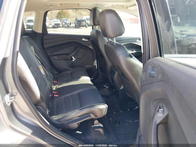 Ford Escape Titanium Image 13