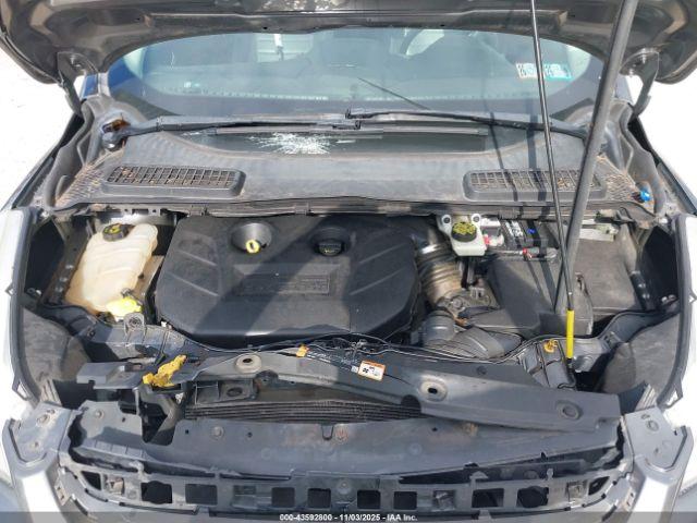 Ford Escape Titanium Image 12