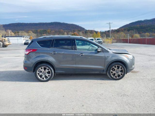 Ford Escape Titanium Image 5