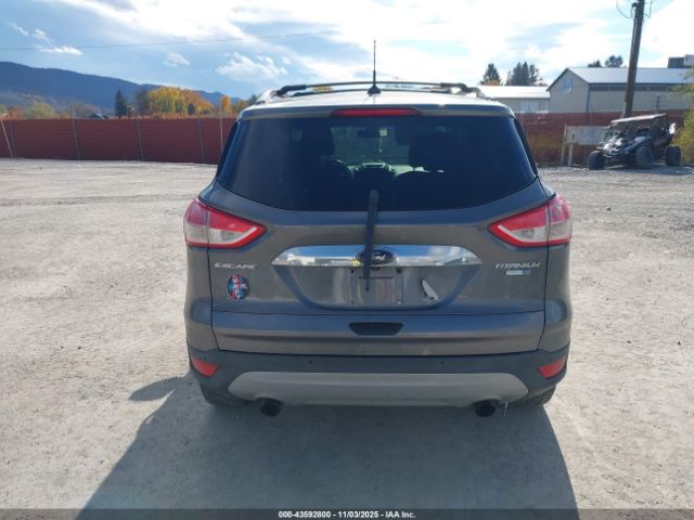 Ford Escape Titanium Image 6