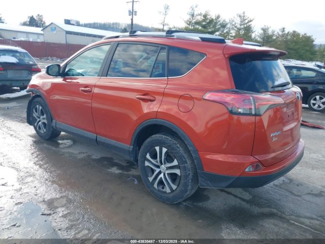 Toyota RAV4 Le Image 3