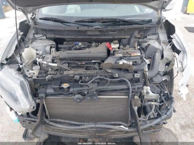 Nissan Rogue Sv Image 16