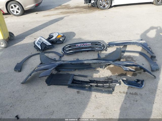 GMC Terrain Awd At4 Image 13