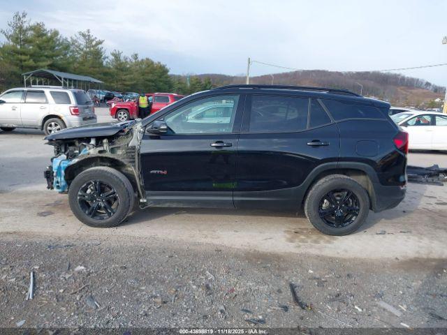 GMC Terrain Awd At4 Image 4