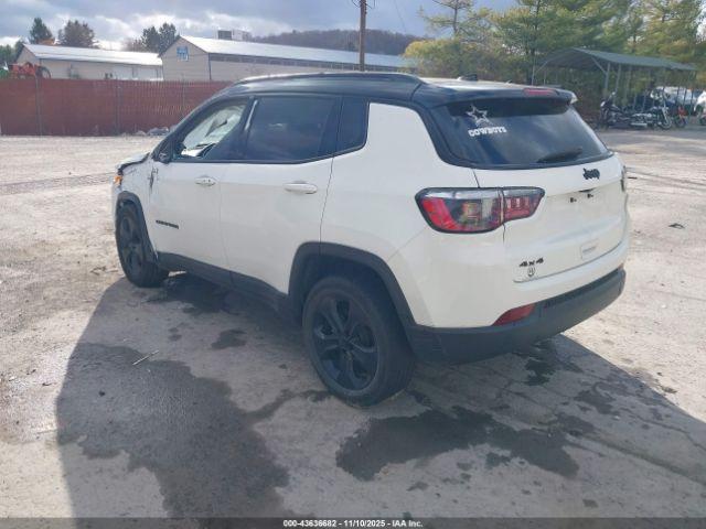 Jeep Compass Altitude 4x4 Image 2