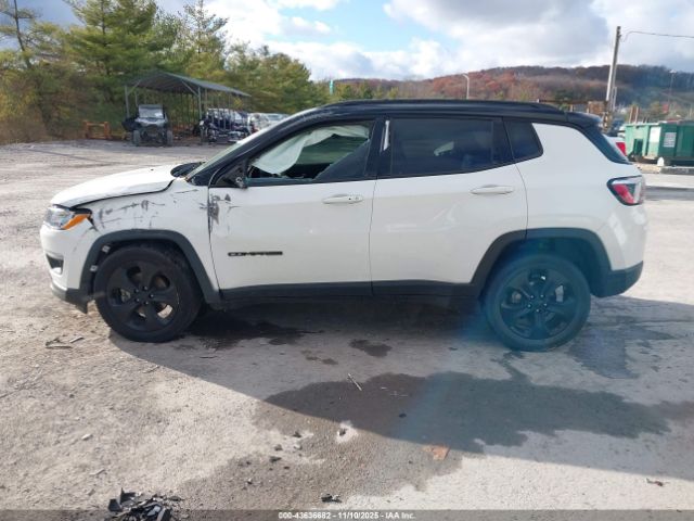 Jeep Compass Altitude 4x4 Image 11