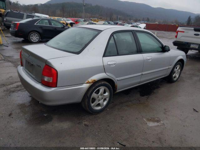 Mazda Protege Image 8